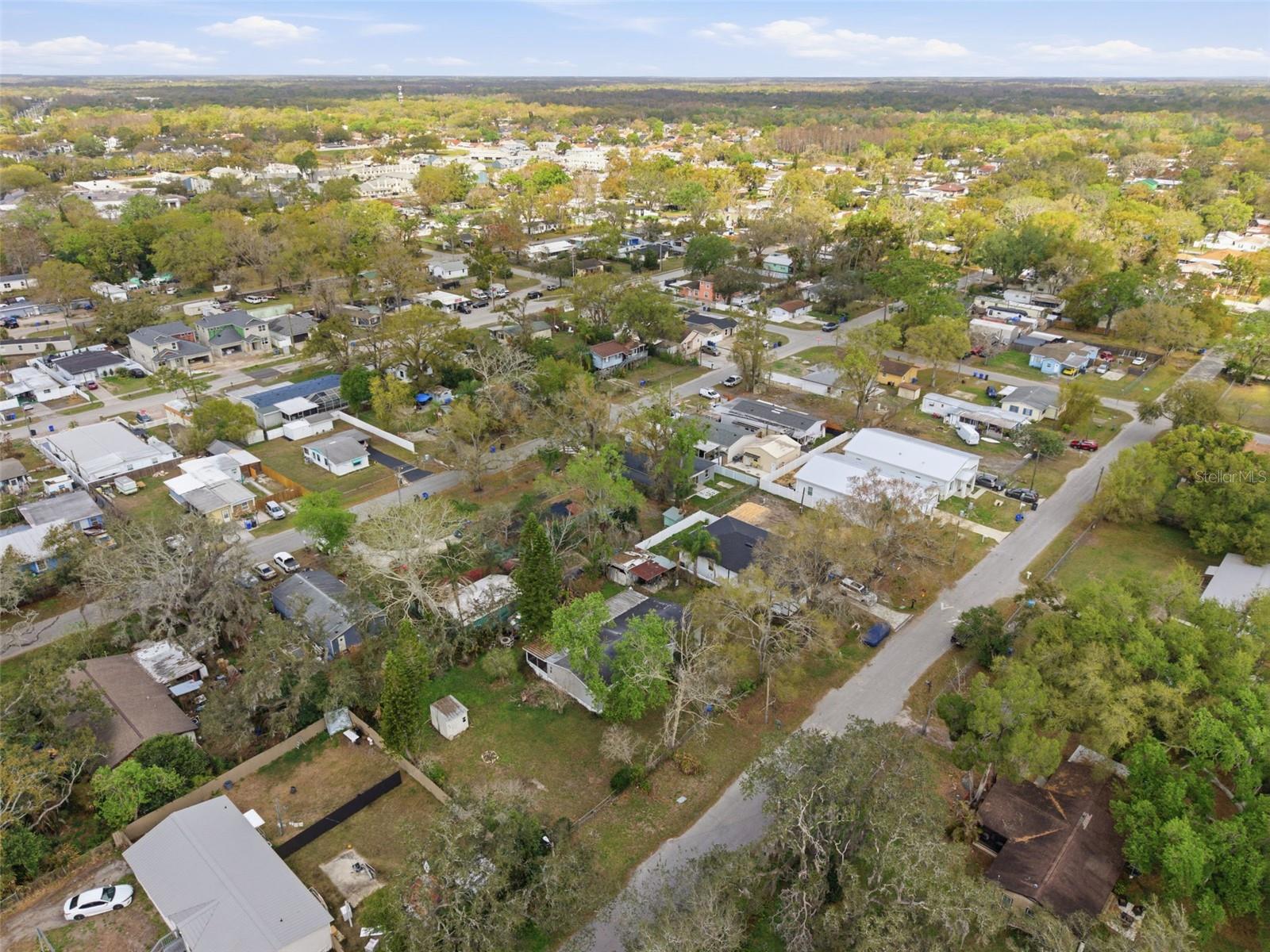 Listing photo id 11 for 12302 Pittsfield Avenue