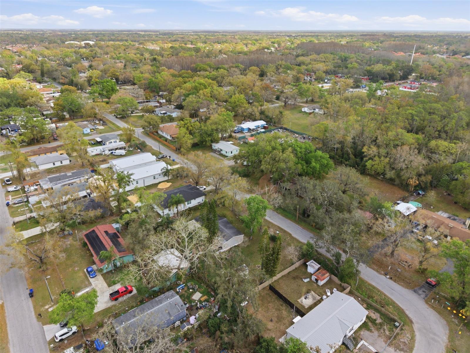 Listing photo id 12 for 12302 Pittsfield Avenue