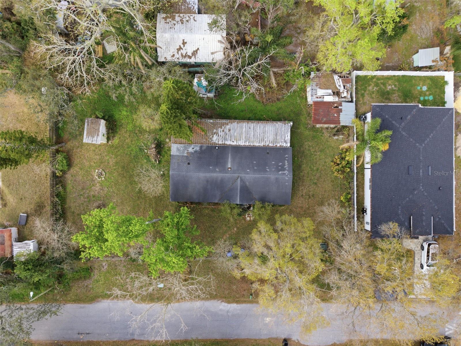 Listing photo id 15 for 12302 Pittsfield Avenue