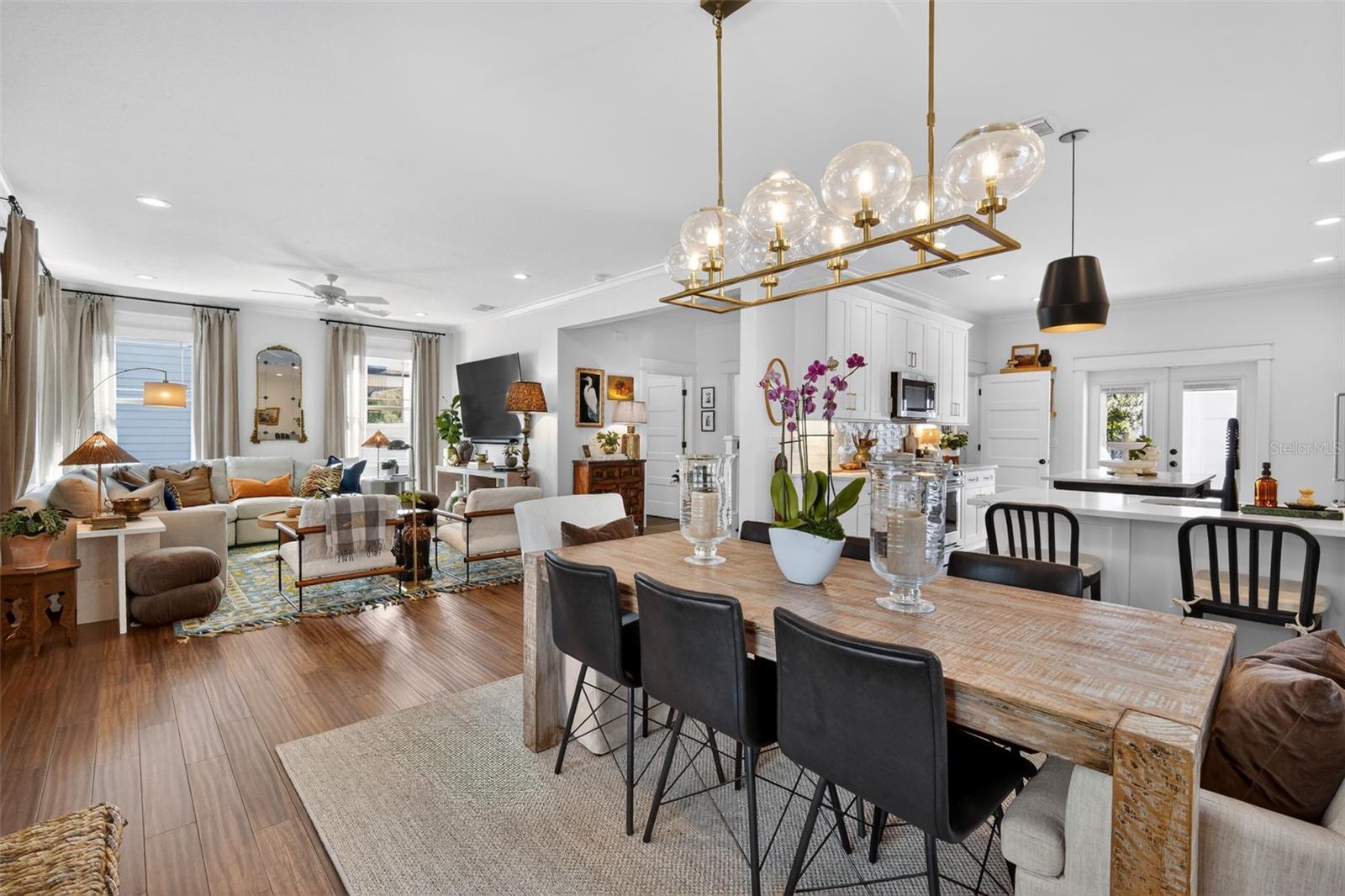 Image 10 of 55 For 502 North Bay Street