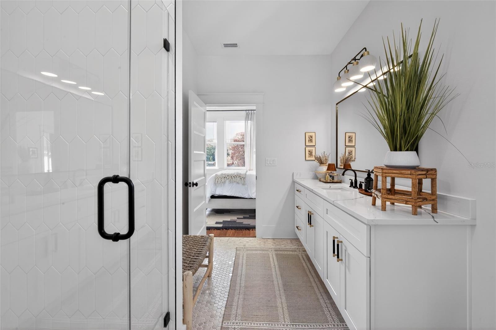 Image 37 of 55 For 502 North Bay Street