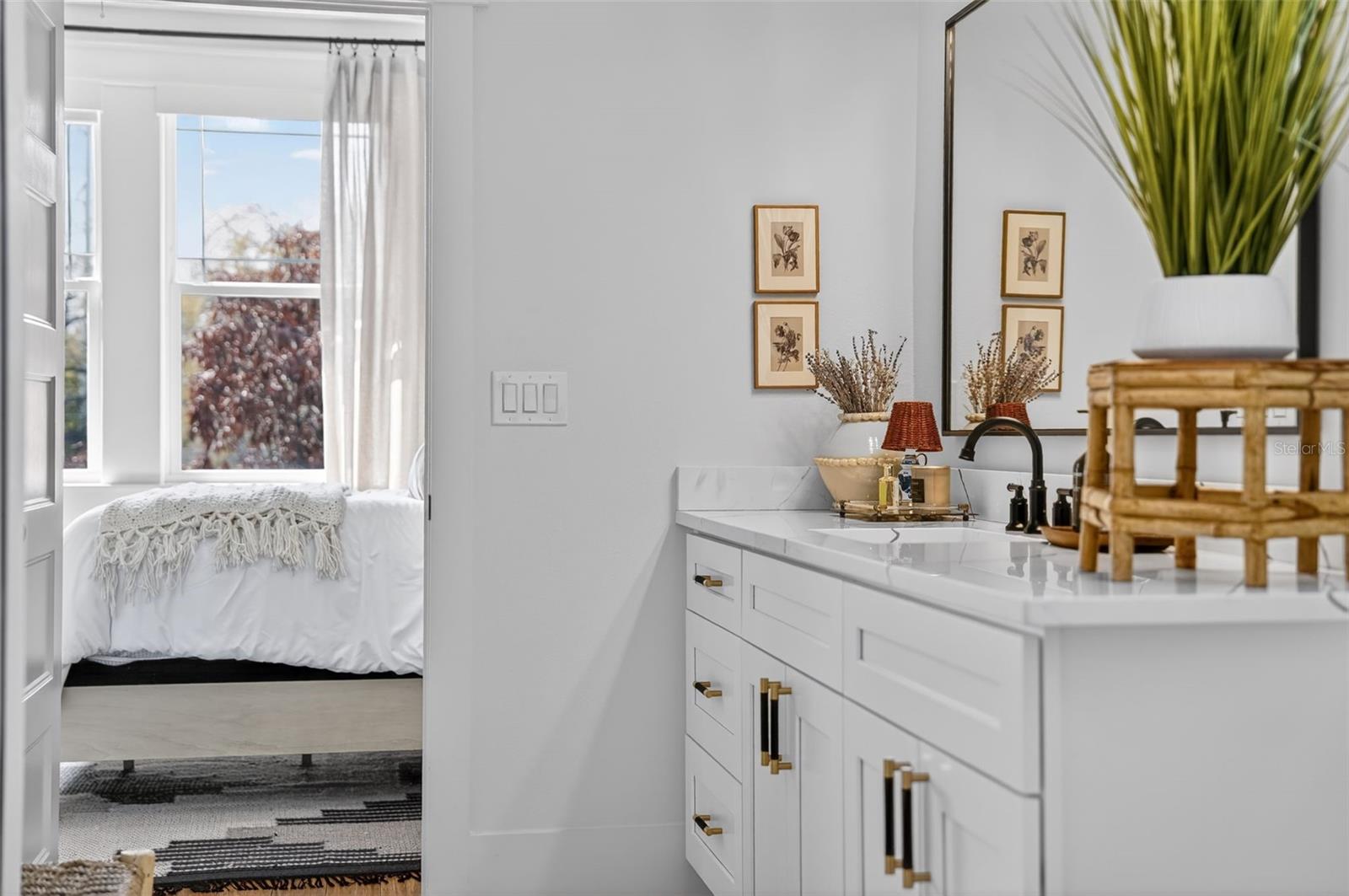 Image 38 of 55 For 502 North Bay Street