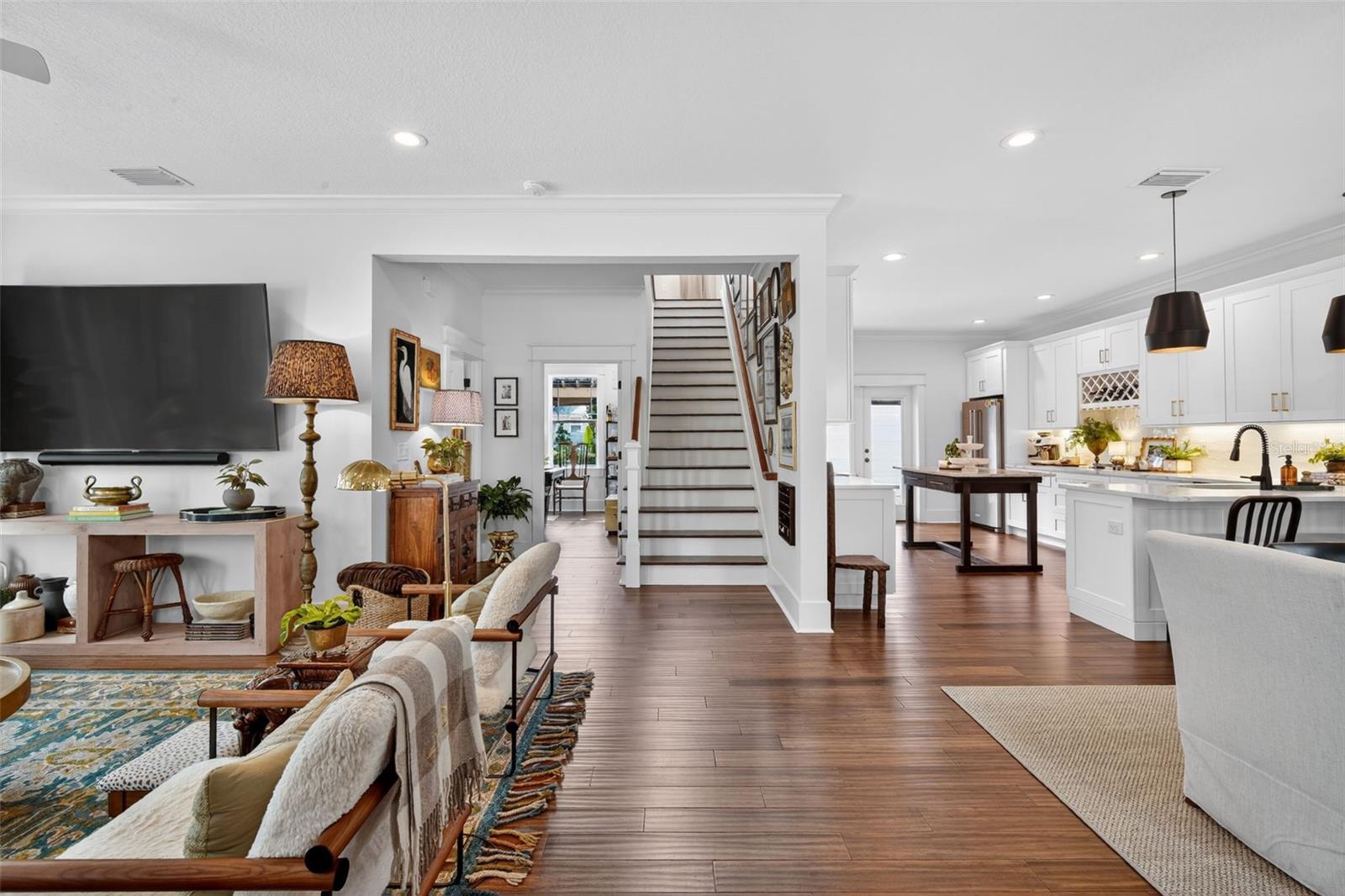 Image 6 of 55 For 502 North Bay Street