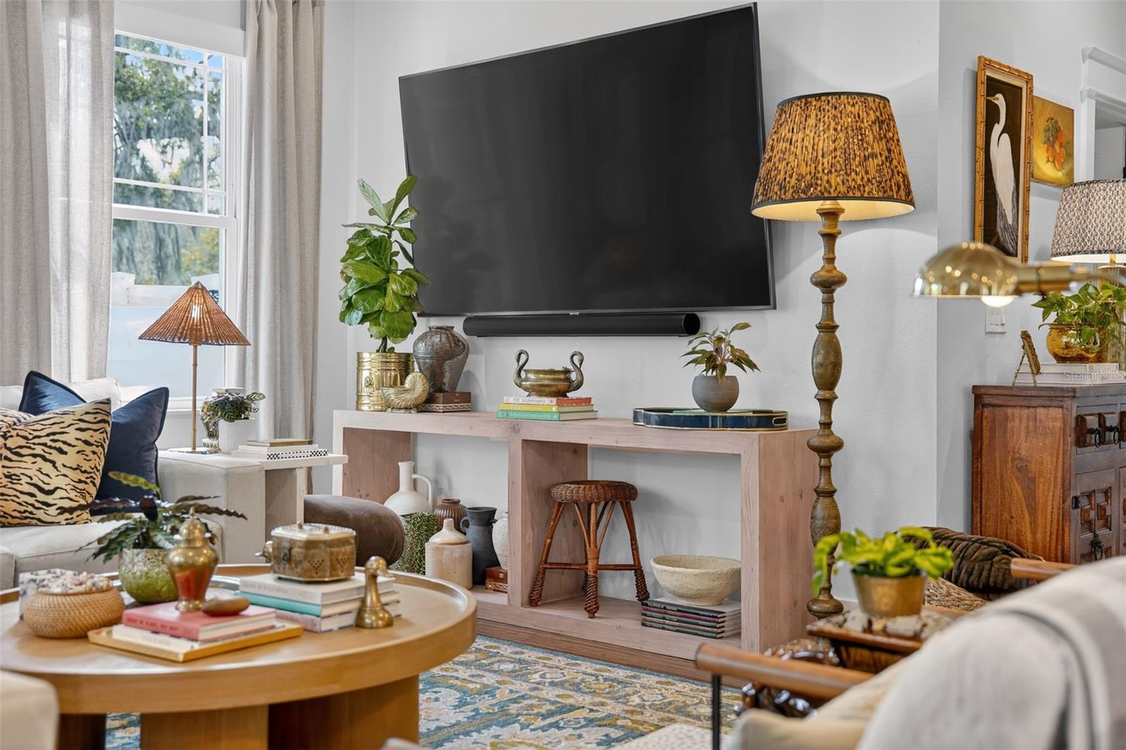 Image 9 of 55 For 502 North Bay Street