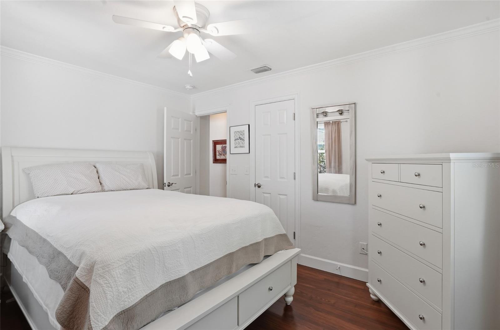 Image 39 of 53 For 2719 52nd Street S