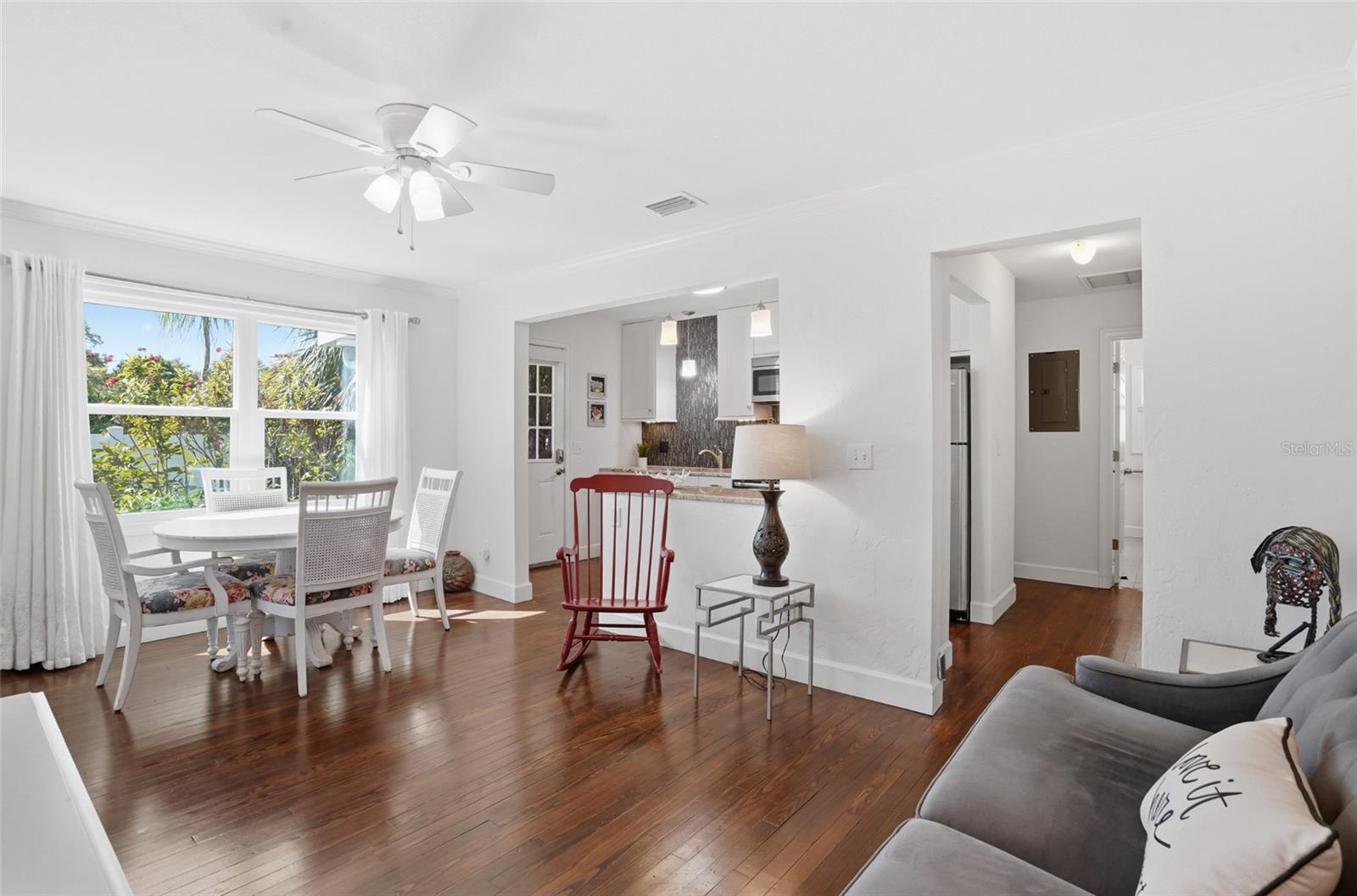 Image 7 of 53 For 2719 52nd Street S