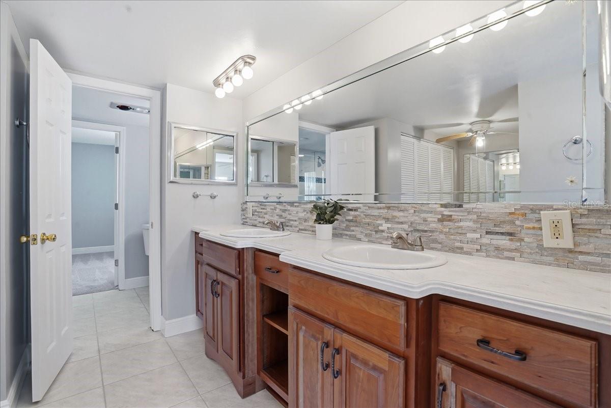 Image 13 of 72 For 1847 Shore Drive S 119