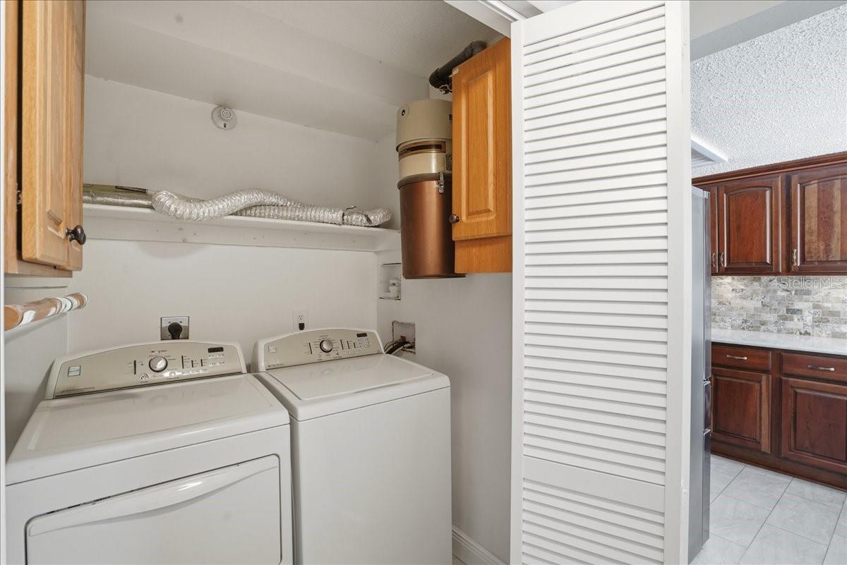 Image 21 of 72 For 1847 Shore Drive S 119