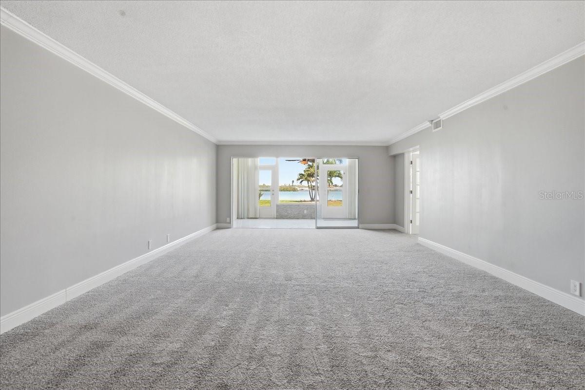 Image 47 of 72 For 1847 Shore Drive S 119