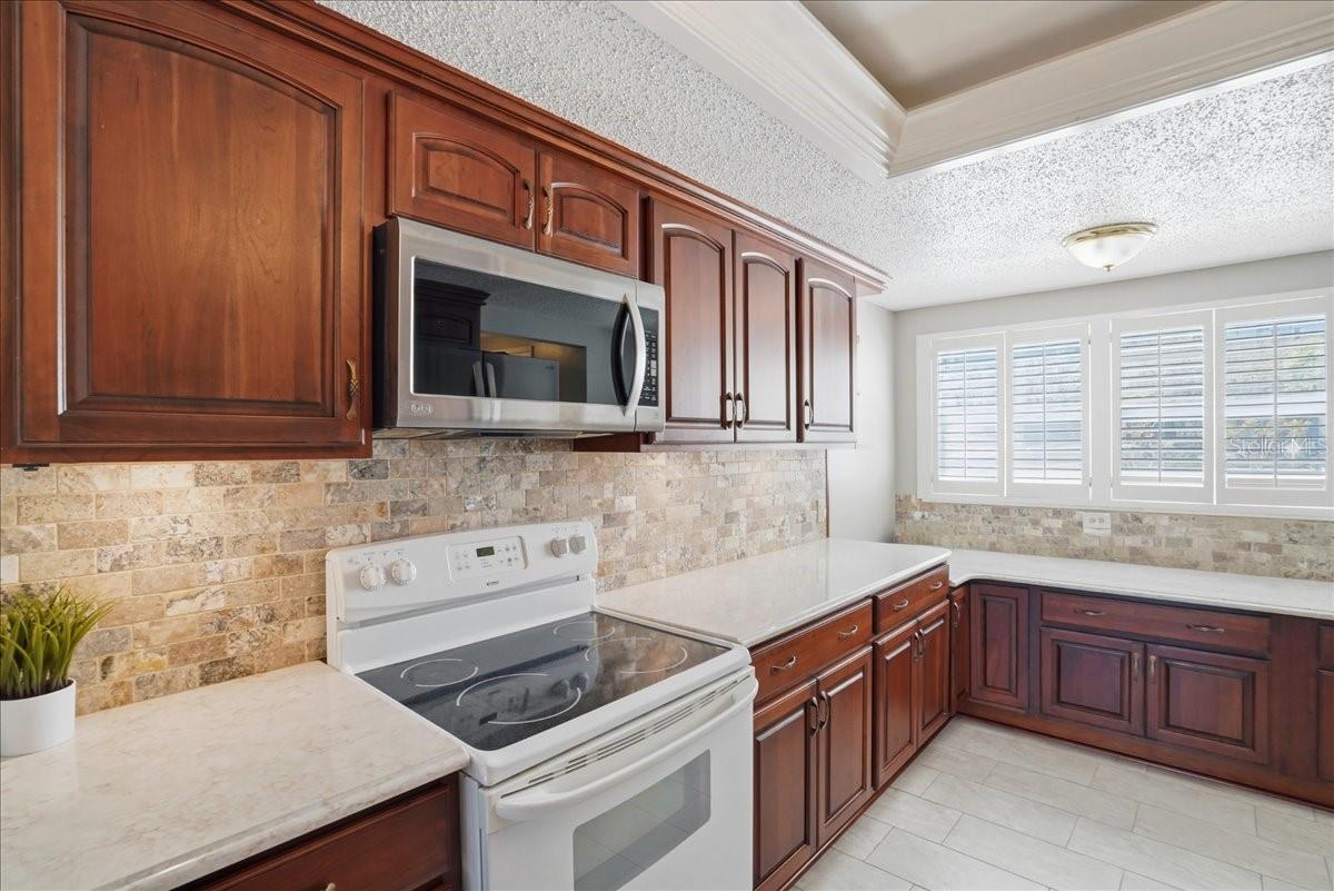 Image 8 of 72 For 1847 Shore Drive S 119