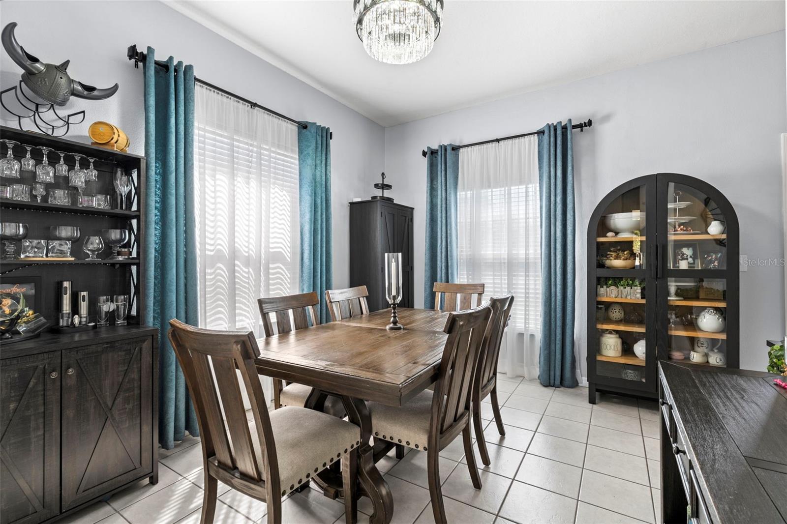 Image 12 of 76 For 31001 Midtown Court