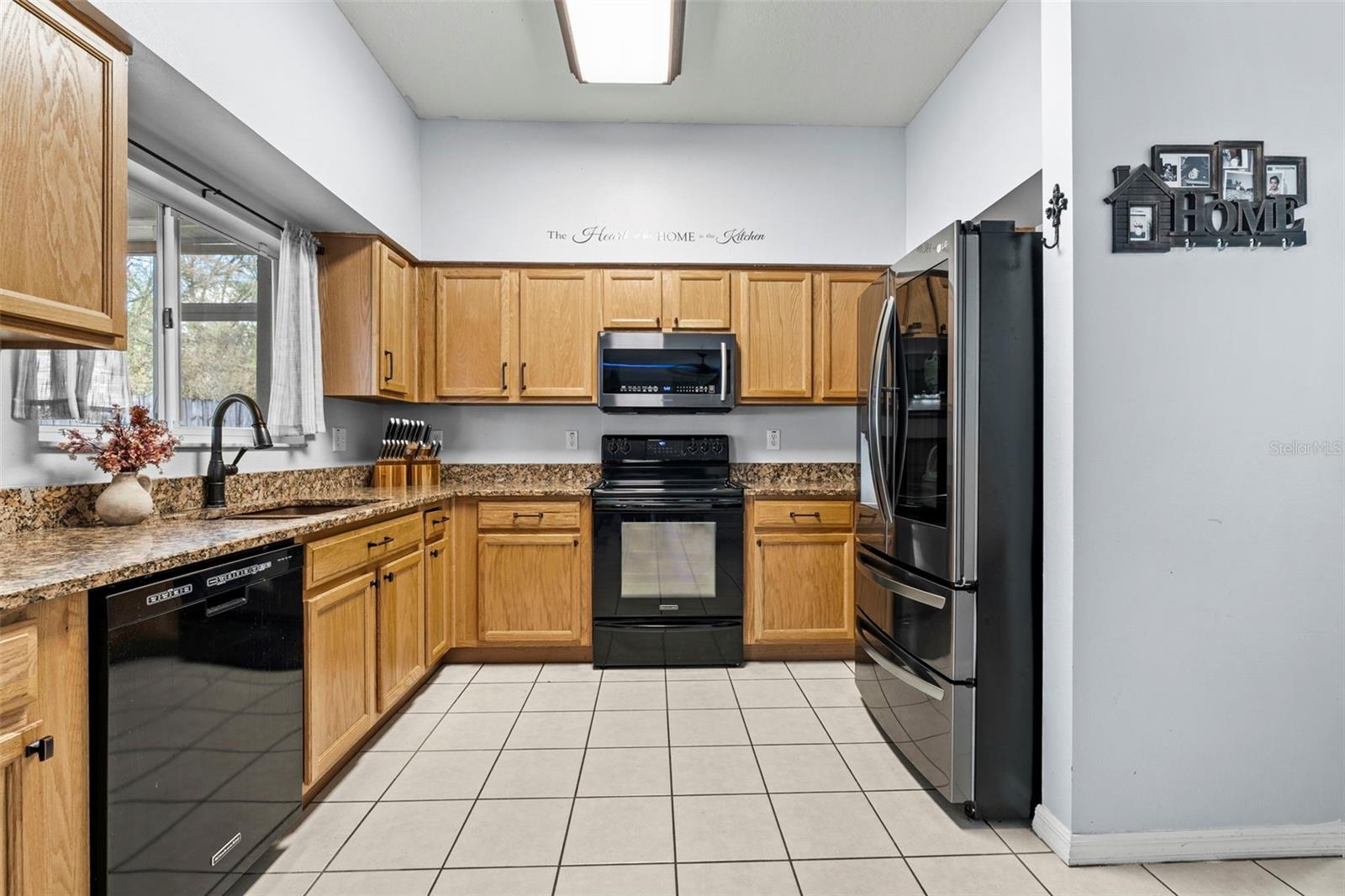 Image 16 of 76 For 31001 Midtown Court