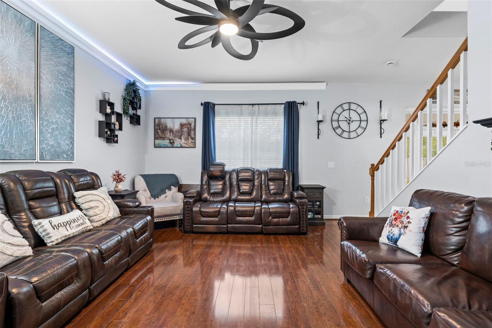 Image 25 of 76 For 31001 Midtown Court