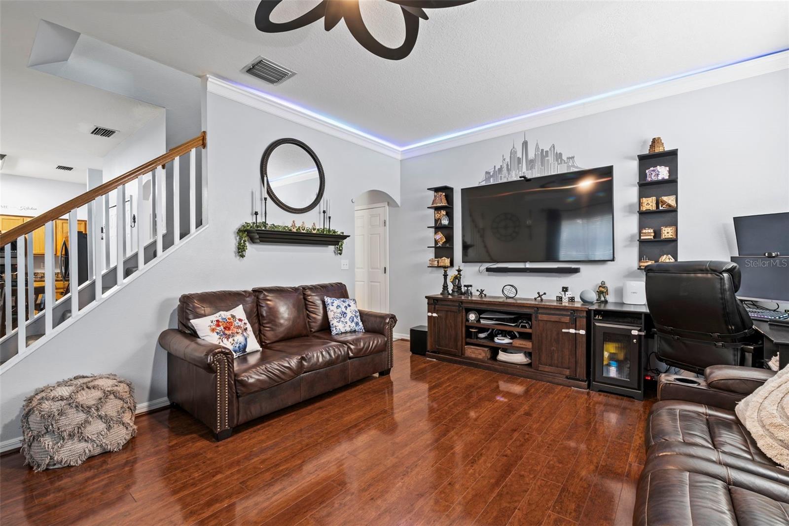 Image 26 of 76 For 31001 Midtown Court