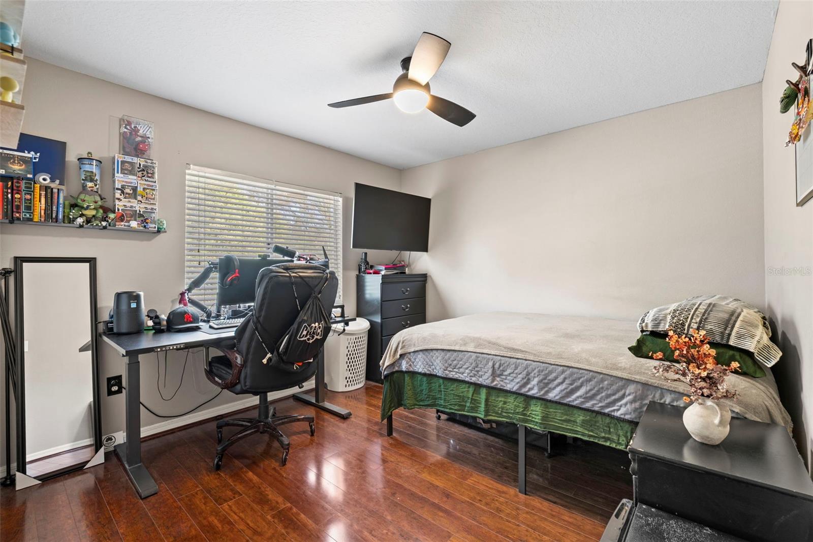 Image 49 of 76 For 31001 Midtown Court