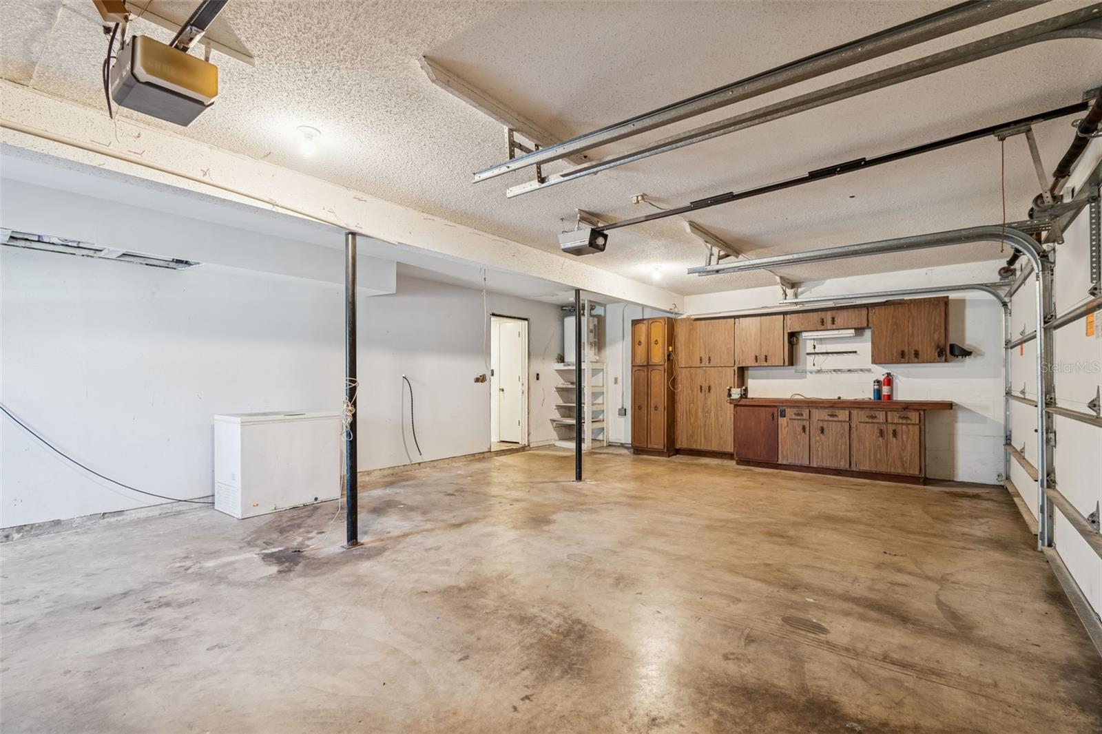 Image 80 of 89 For 2027 Park Street N