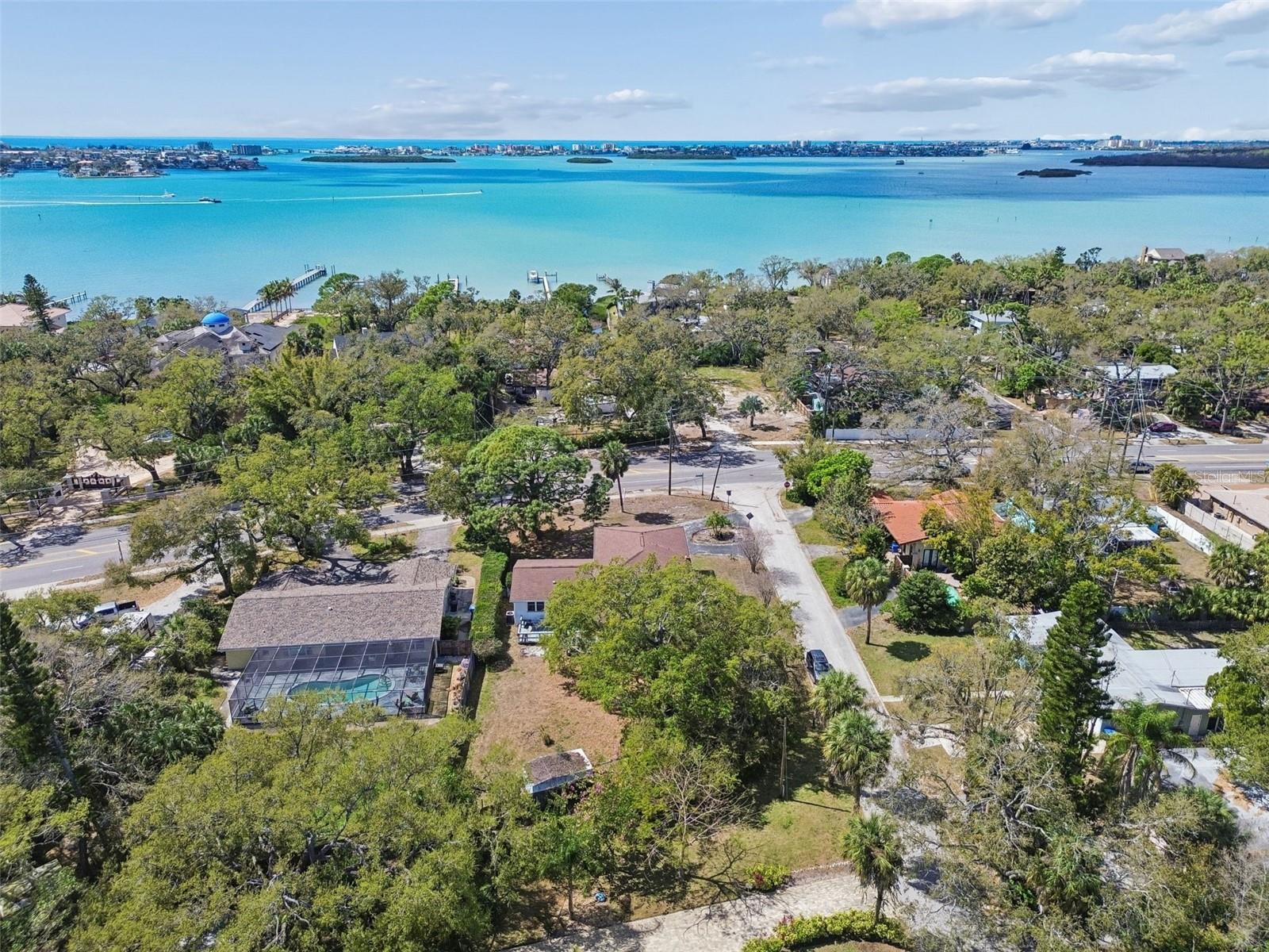 Image 89 of 89 For 2027 Park Street N