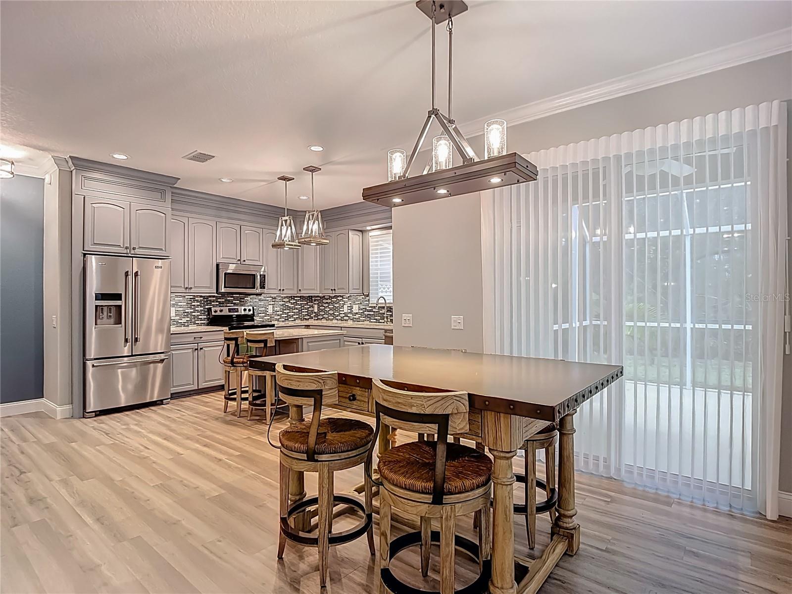 Image 8 of 35 For 12516 Streamdale Drive