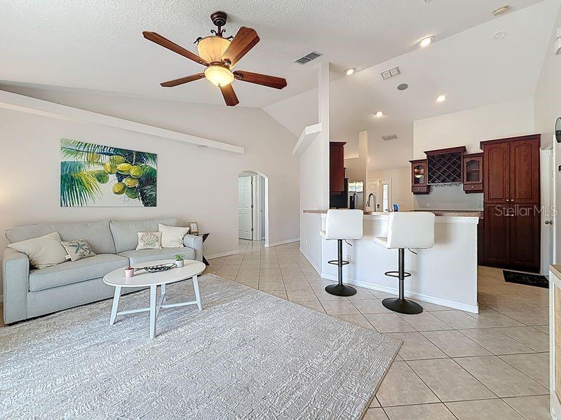 Image 14 of 49 For 2402 Dryer Avenue