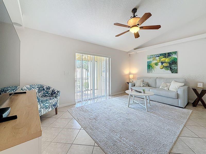 Image 16 of 49 For 2402 Dryer Avenue