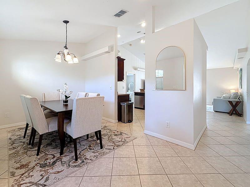 Image 18 of 49 For 2402 Dryer Avenue