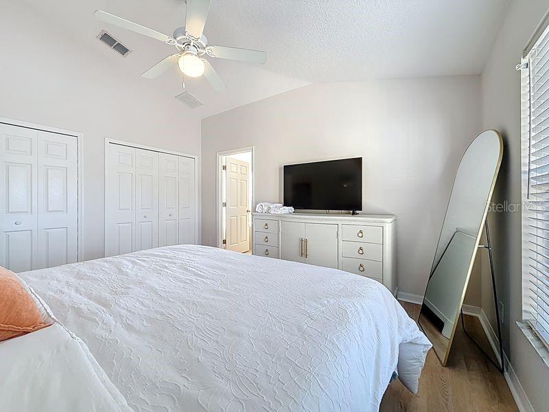 Image 24 of 49 For 2402 Dryer Avenue