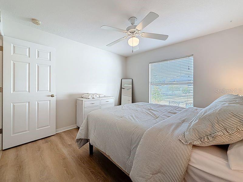 Image 30 of 49 For 2402 Dryer Avenue