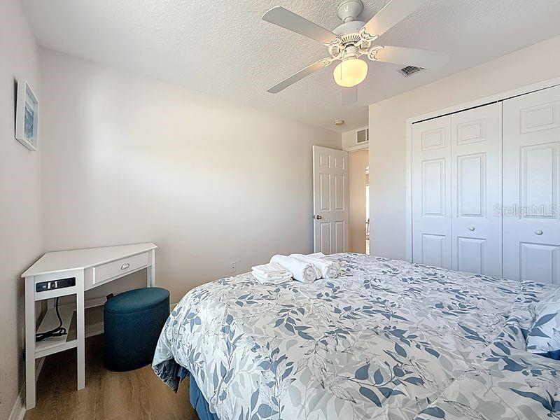 Image 33 of 49 For 2402 Dryer Avenue