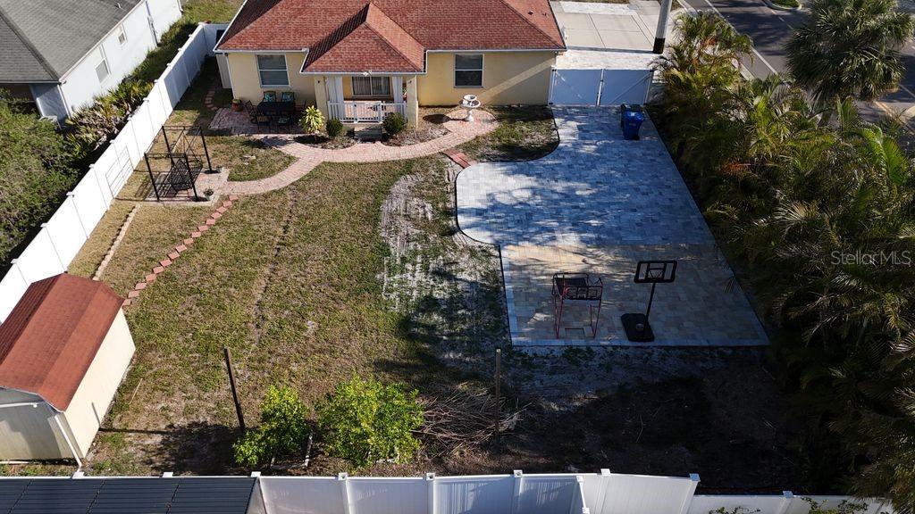 Image 45 of 49 For 2402 Dryer Avenue