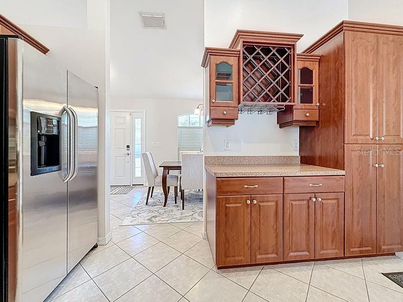 Image 9 of 49 For 2402 Dryer Avenue