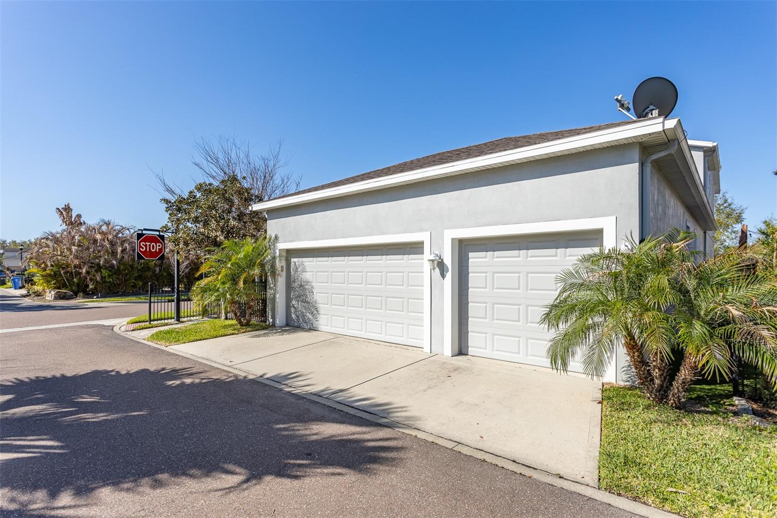 Image 56 of 73 For 11143 Winthrop Lake Drive