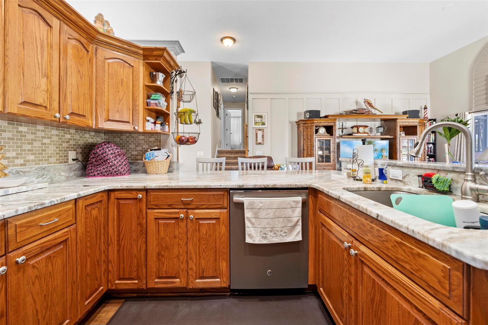 Image 12 of 61 For 8601 Old Post Road