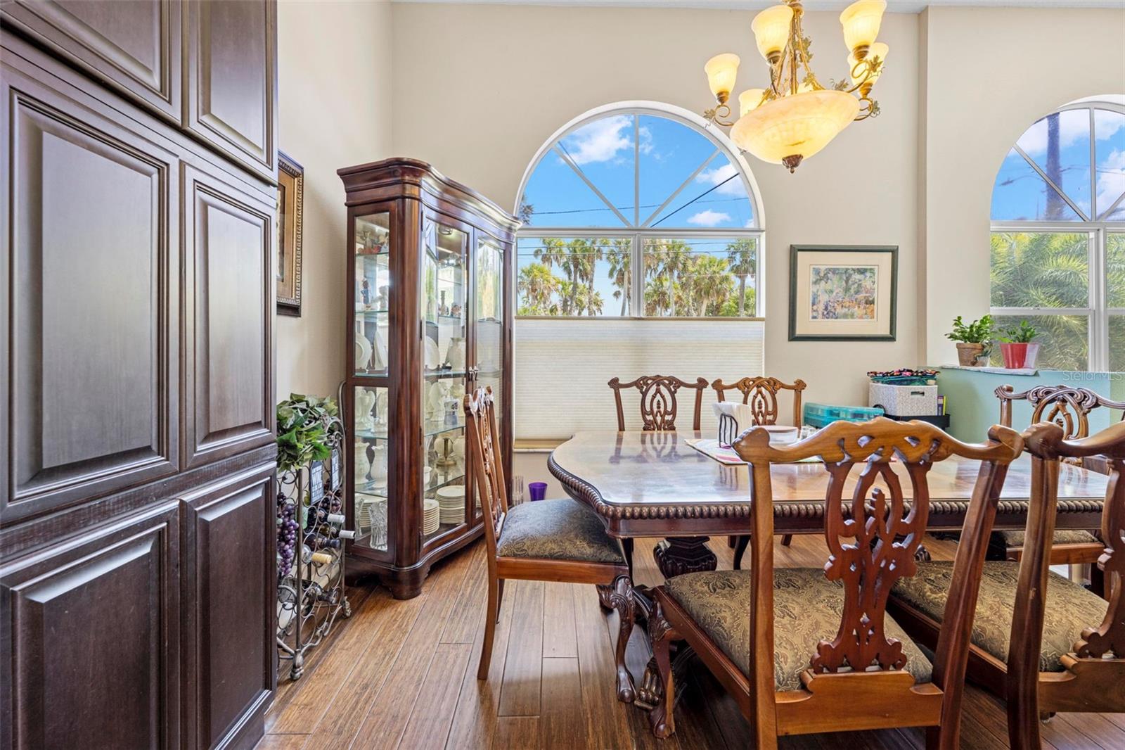 Image 16 of 61 For 8601 Old Post Road