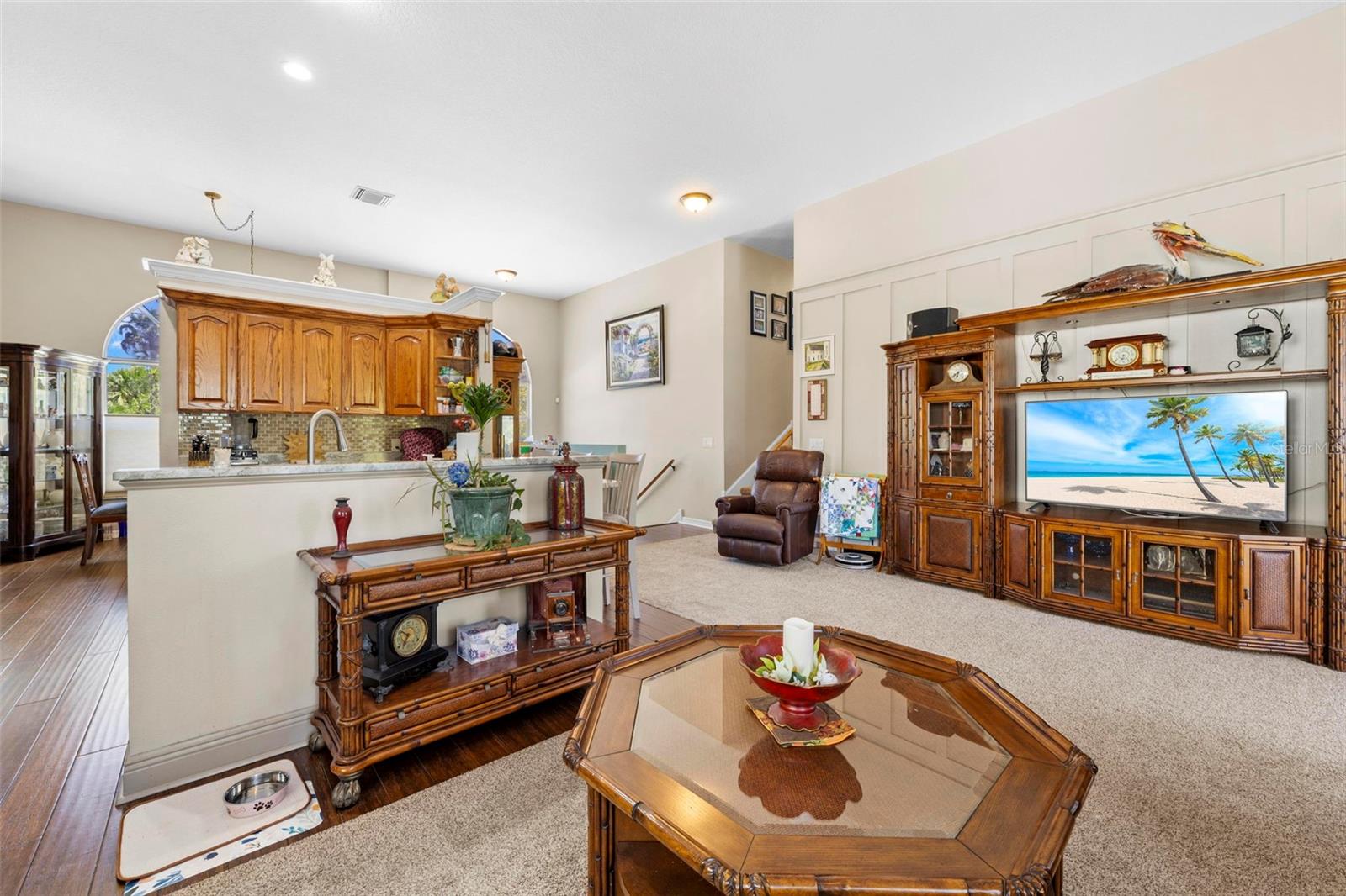 Image 22 of 61 For 8601 Old Post Road