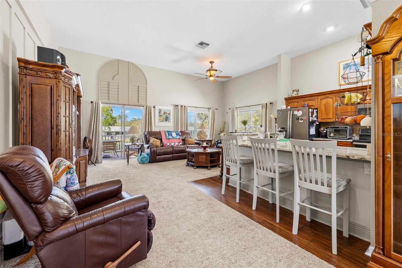 Image 9 of 61 For 8601 Old Post Road