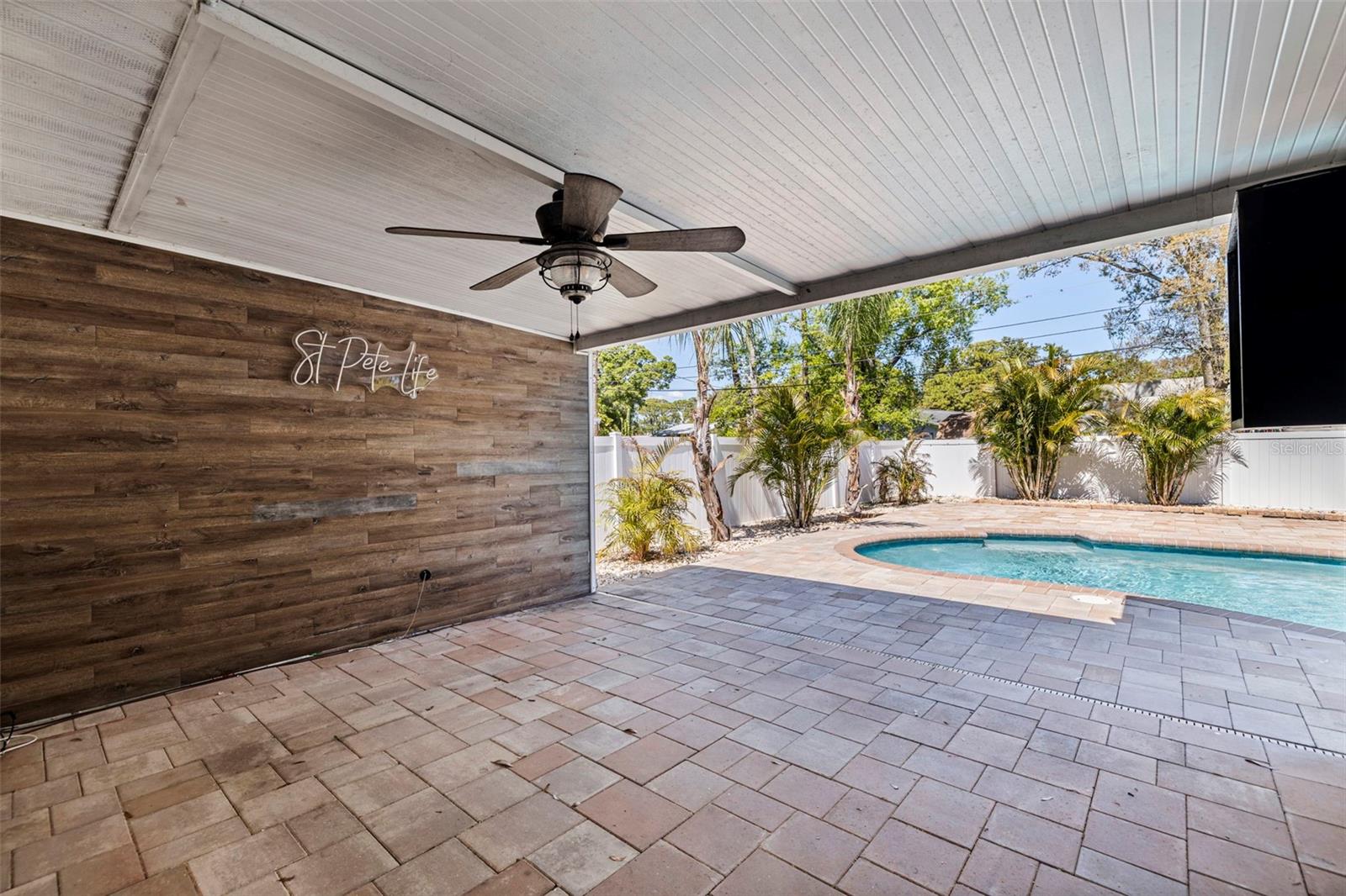 Image 26 of 48 For 737 62nd Avenue N