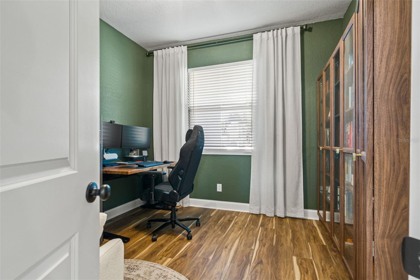 Image 21 of 51 For 5210 94th Avenue N