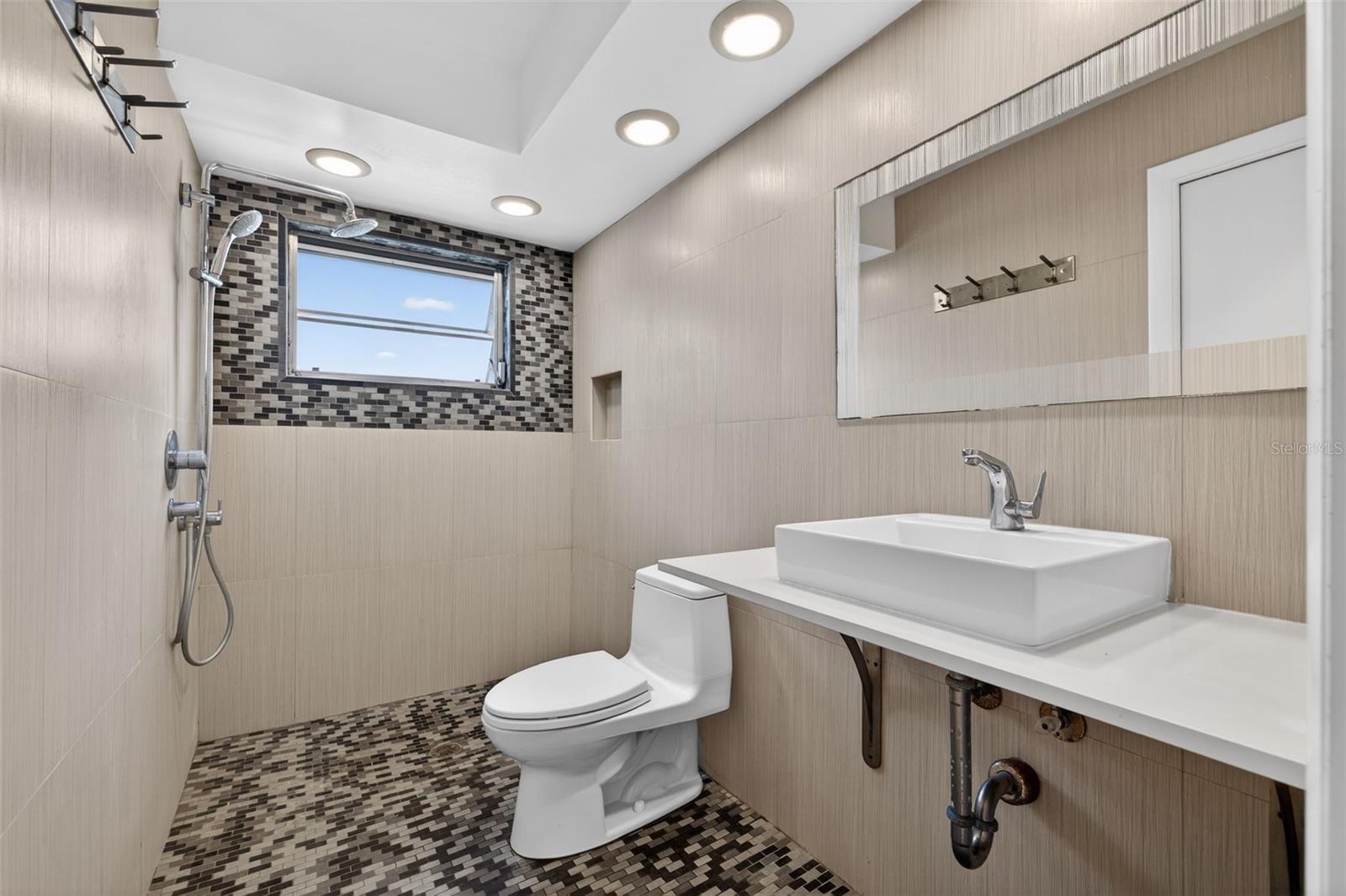 Image 21 of 42 For 4380 44th Street S