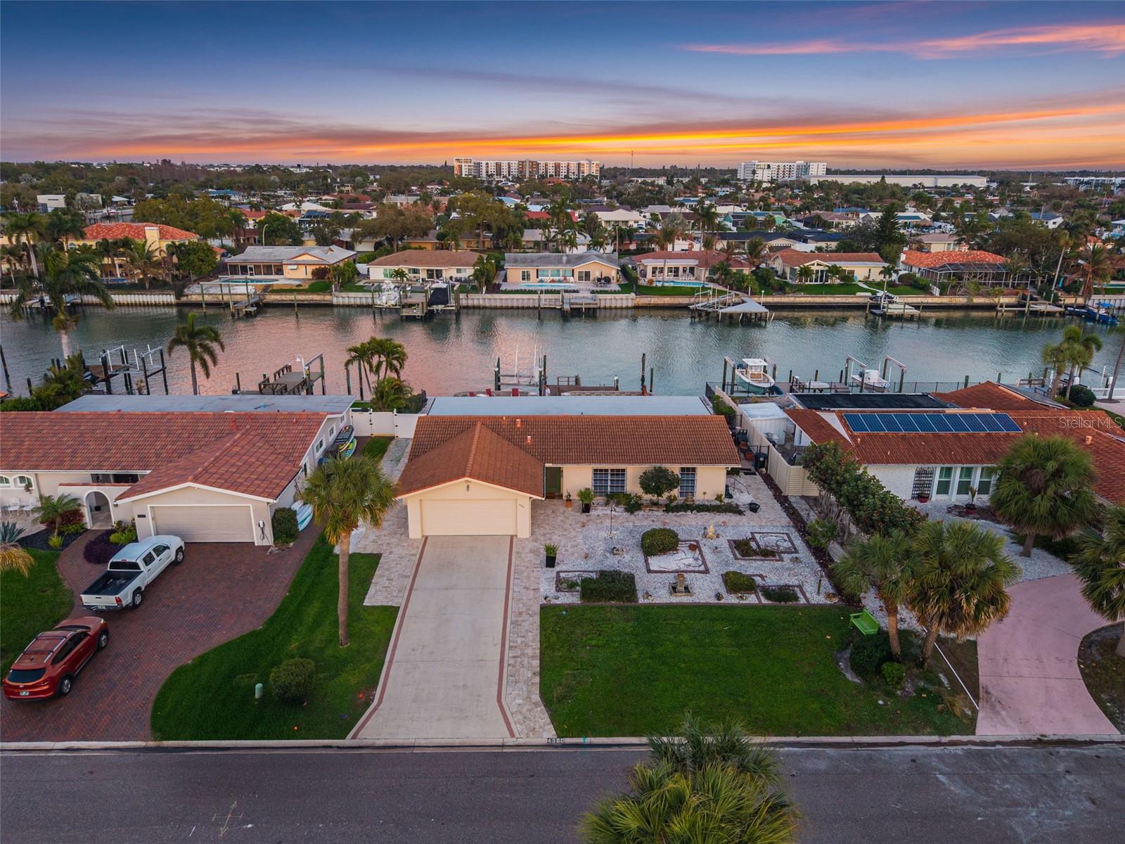 Image 41 of 42 For 4380 44th Street S