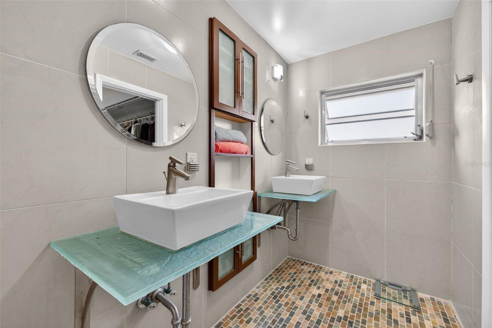 Image 9 of 42 For 4380 44th Street S