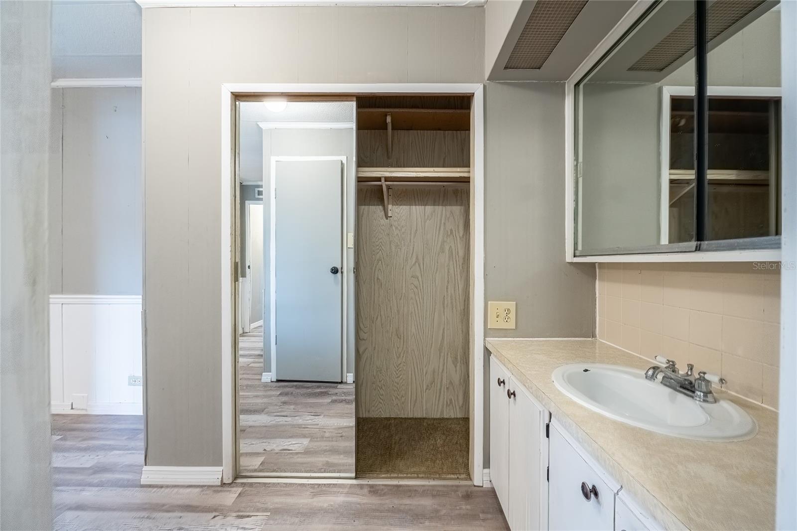 Image 32 of 36 For 1154 Country Club Lane