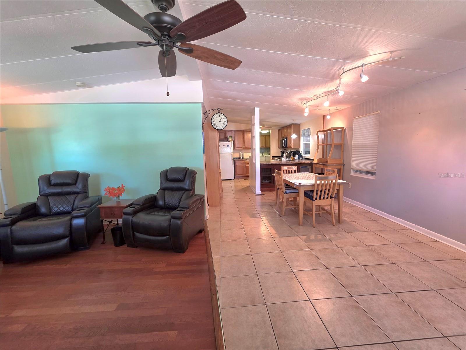 Image 13 of 68 For 37408 Marta Avenue