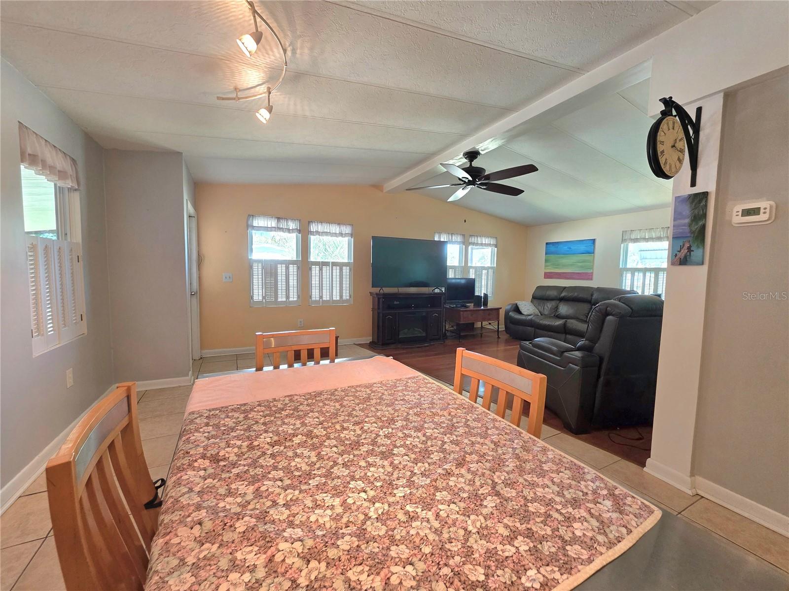 Image 18 of 68 For 37408 Marta Avenue