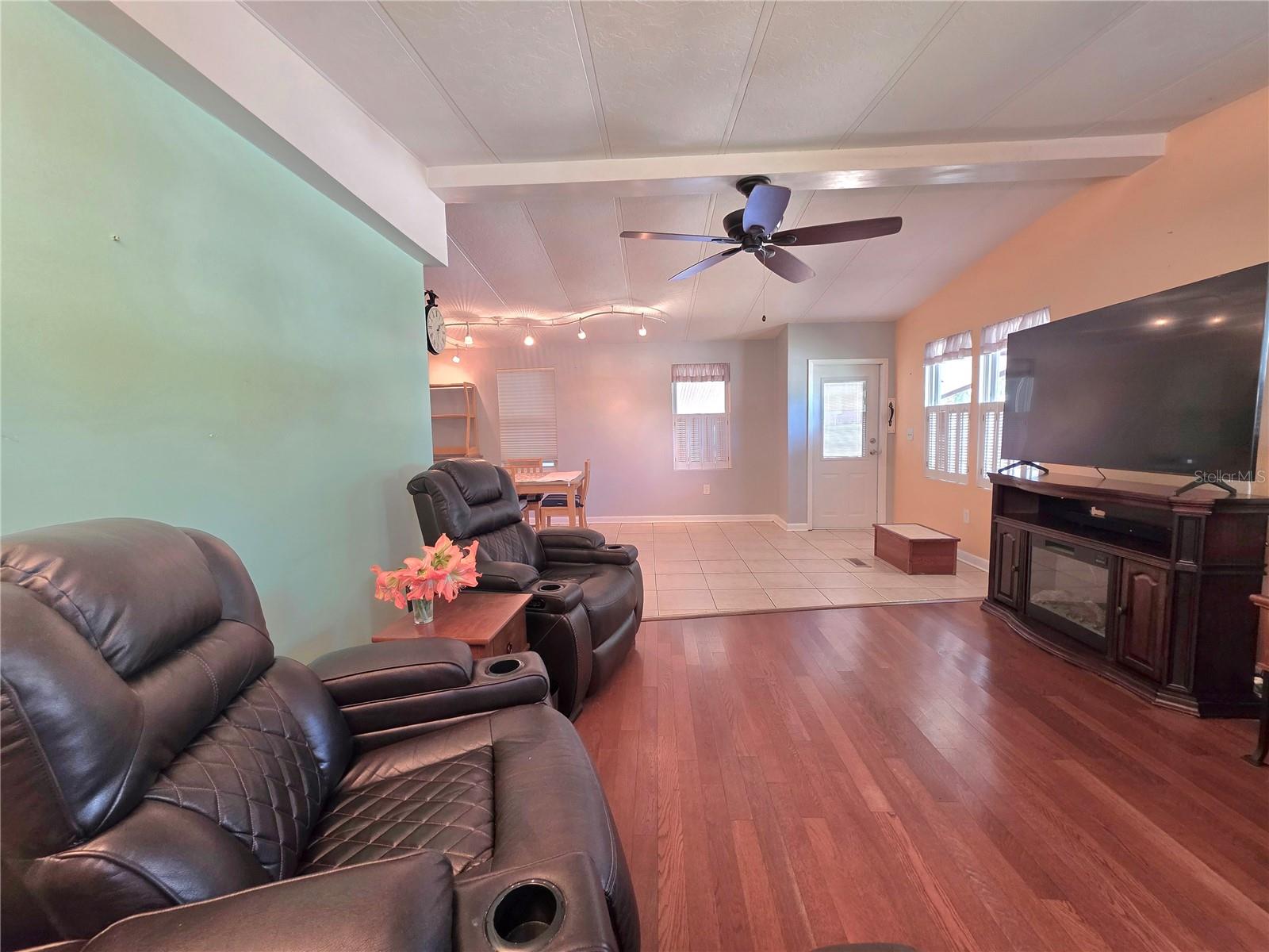 Image 36 of 68 For 37408 Marta Avenue