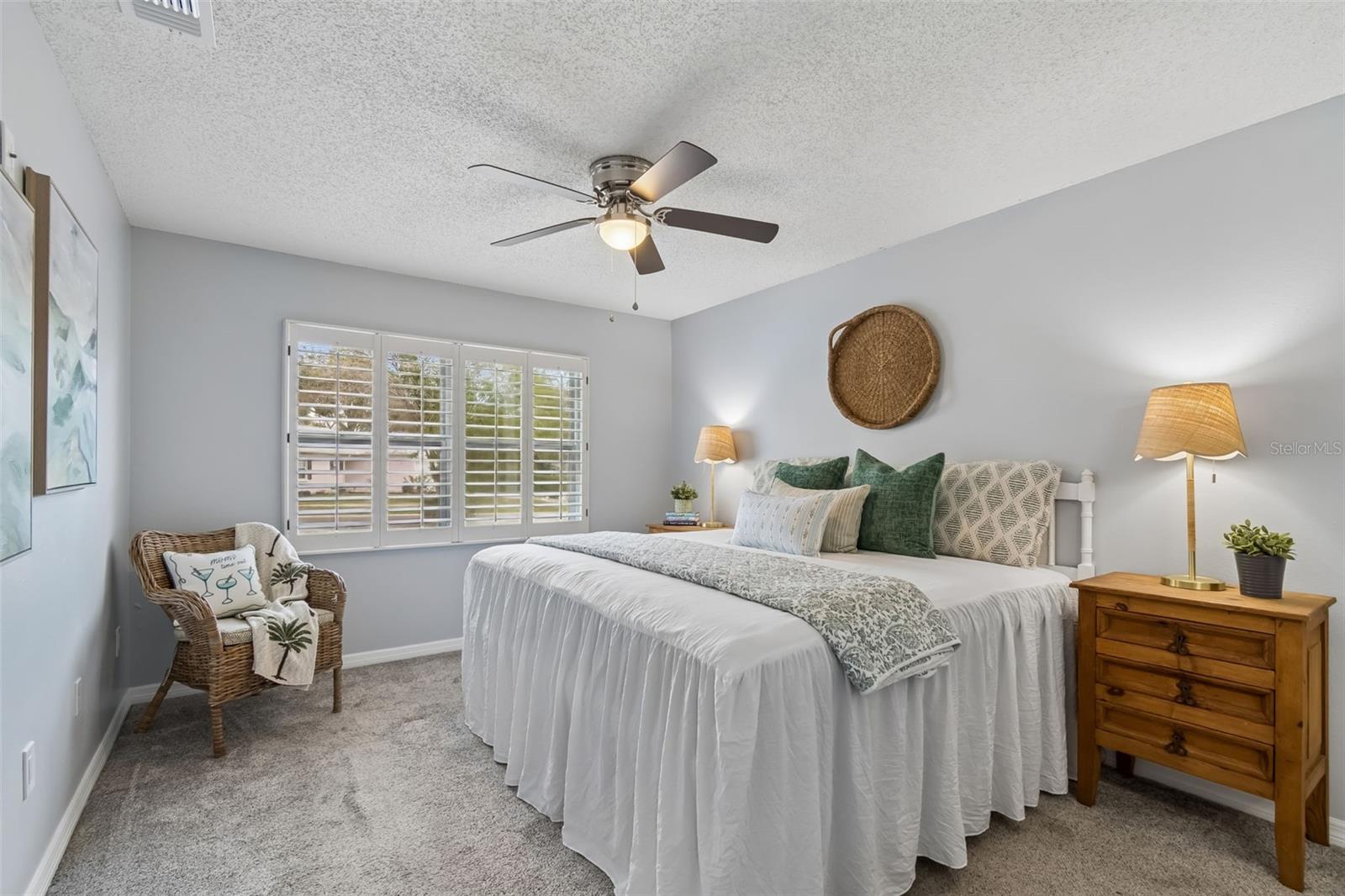 Image 14 of 26 For 541 5th Street Se