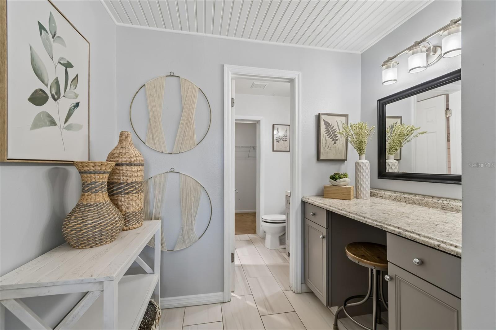 Image 15 of 26 For 541 5th Street Se