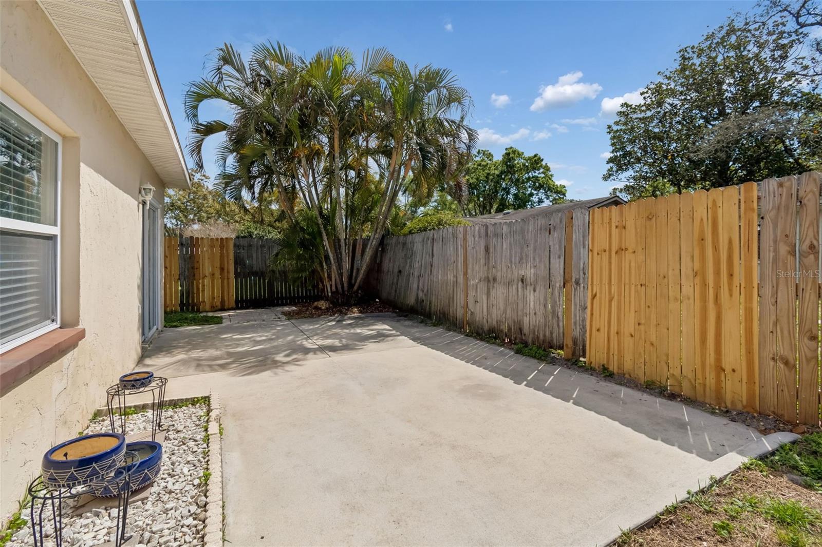 Image 22 of 26 For 541 5th Street Se