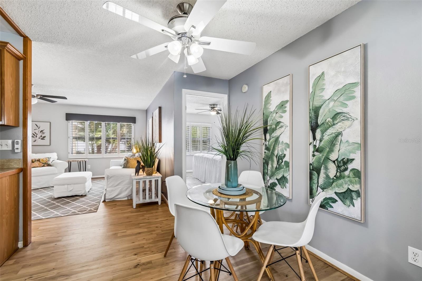 Image 4 of 26 For 541 5th Street Se