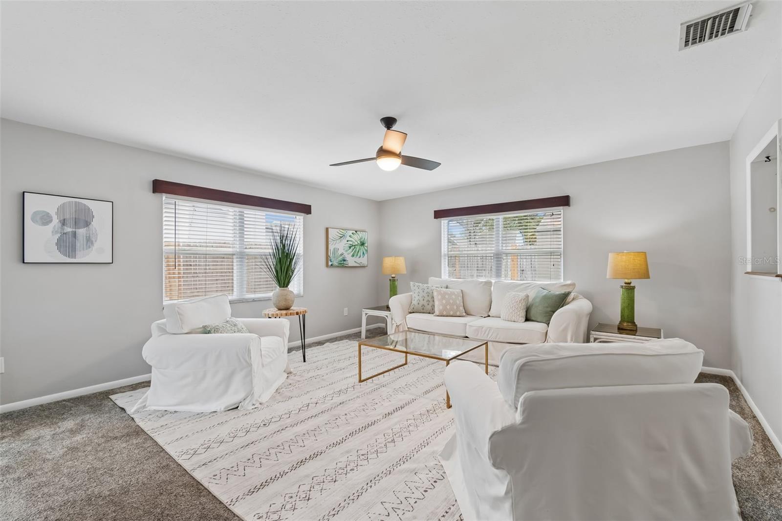 Image 9 of 26 For 541 5th Street Se