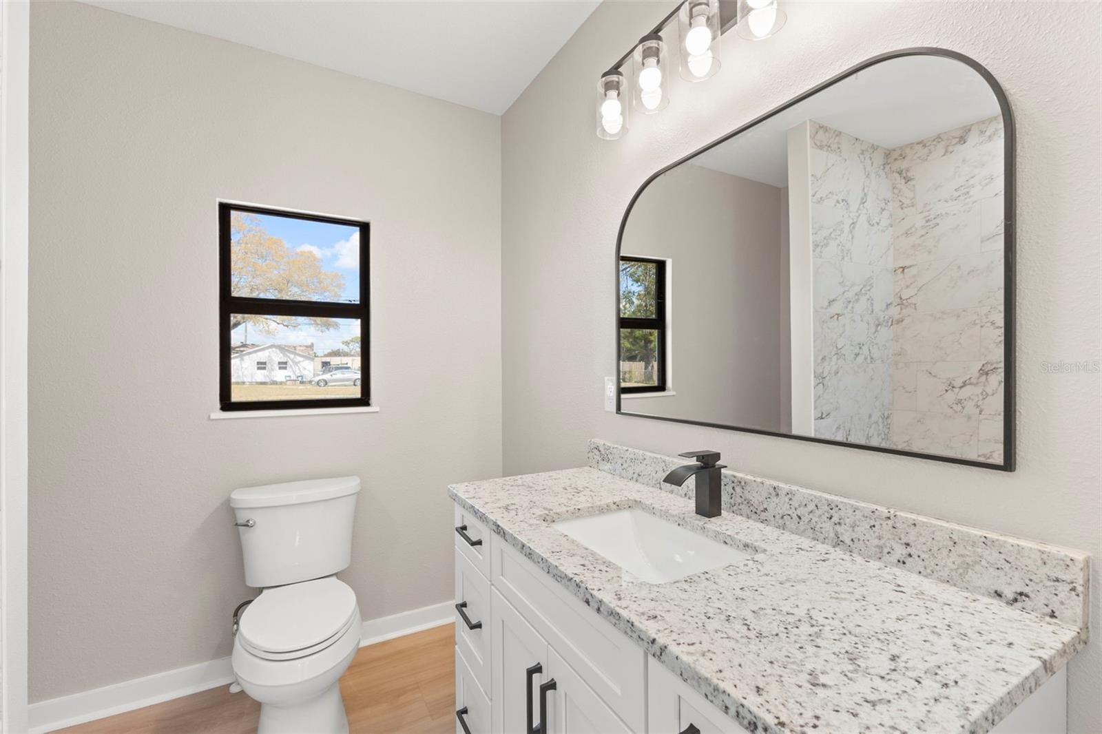 Image 17 of 33 For 3901 45th Avenue N